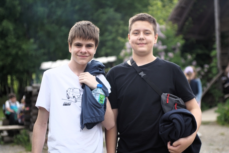 WYCIECZKA KLAS 6B I 6C W GRY WITOKRZYSKIE