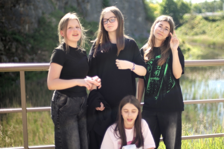 WYCIECZKA KLAS 6B I 6C W GRY WITOKRZYSKIE