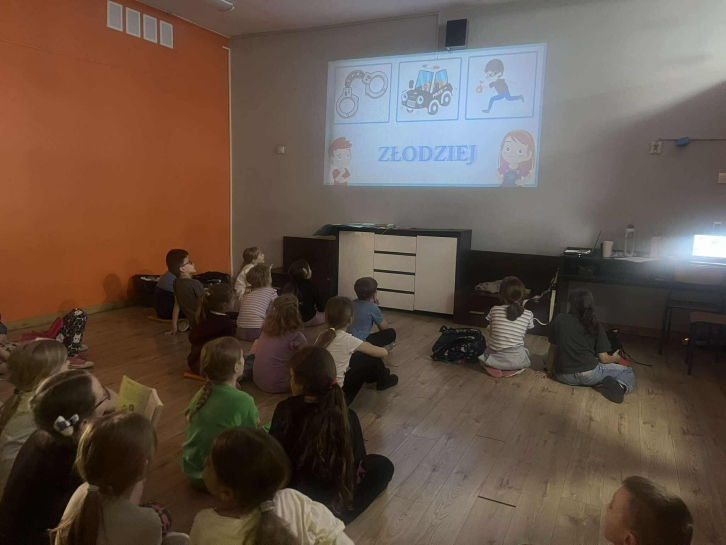 POZNAJEMY CIEKAWE ZAWODY