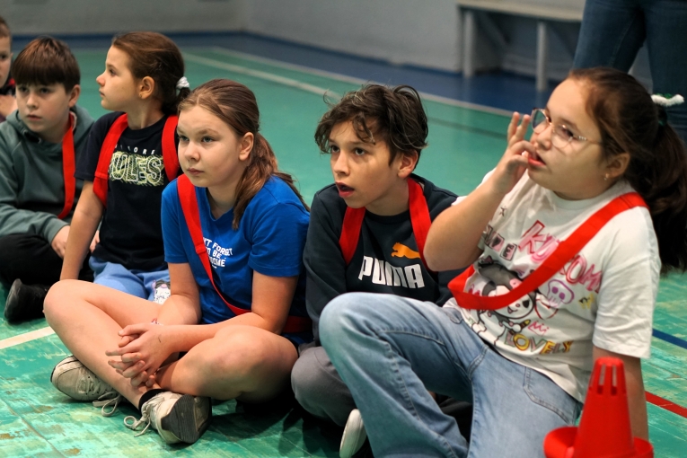 MIKOAJKOWE ZAWODY SPORTOWE DLA DZIECI ZE SPECJALNYMI POTRZEBAMI EDUKACYJNYMI