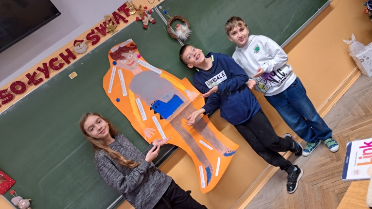 PROJEKT "TRAIN YOUR BRAIN"