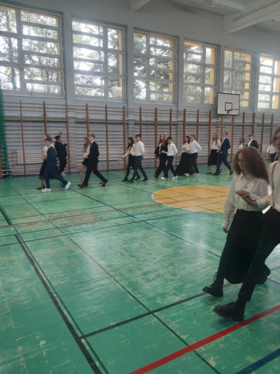 BAL SMYCH KLAS