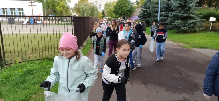 AKCJA SPRZTANIE WIATA
