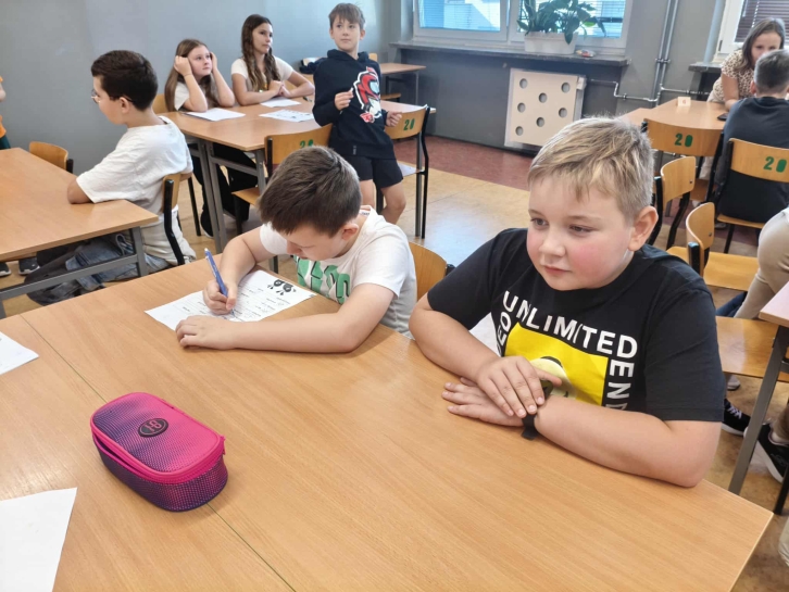 DZIE CHOPAKA W KLASIE 4D