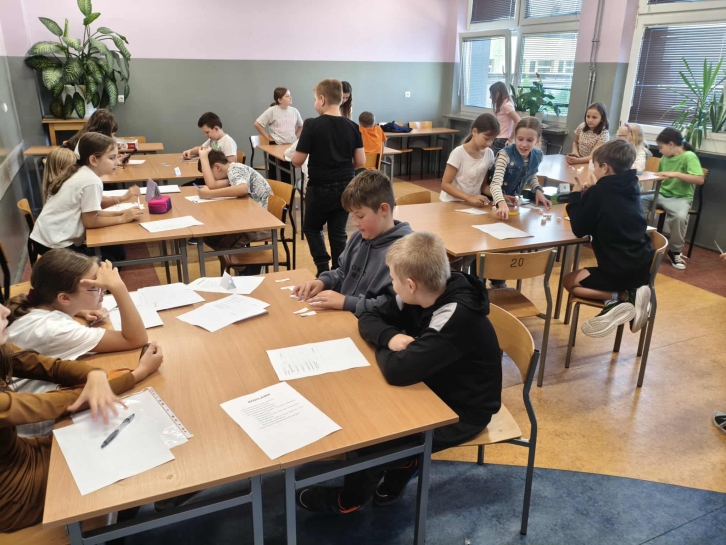 DZIE CHOPAKA W KLASIE 4D