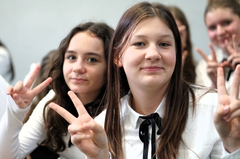 DZIEN NAUCZYCIELA I LUBOWANIE KLAS PIERWSZYCH
