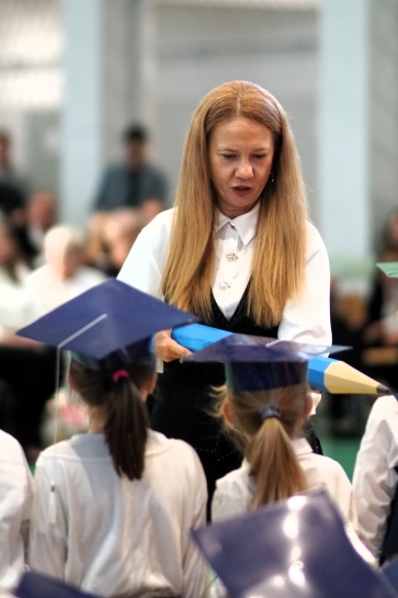 DZIEN NAUCZYCIELA I LUBOWANIE KLAS PIERWSZYCH