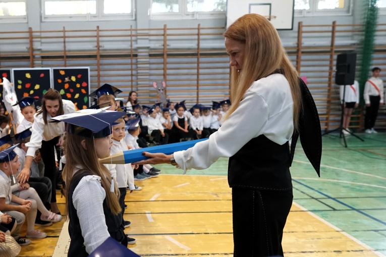 DZIEN NAUCZYCIELA I LUBOWANIE KLAS PIERWSZYCH