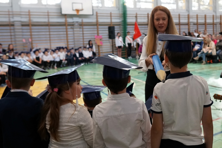 DZIEN NAUCZYCIELA I LUBOWANIE KLAS PIERWSZYCH