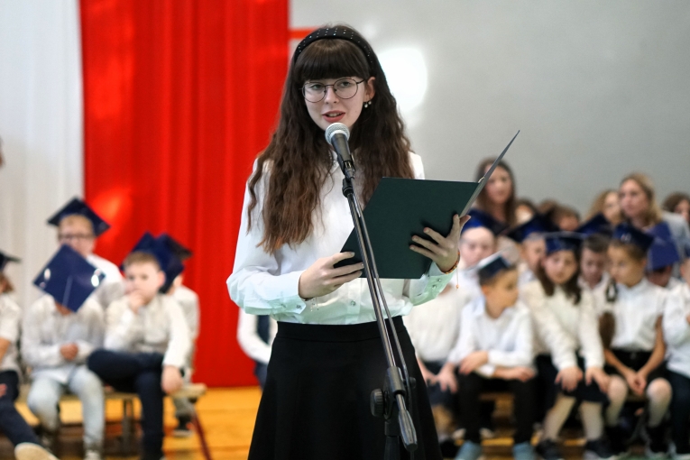 DZIEN NAUCZYCIELA I LUBOWANIE KLAS PIERWSZYCH