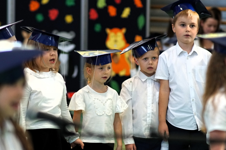 DZIEN NAUCZYCIELA I LUBOWANIE KLAS PIERWSZYCH