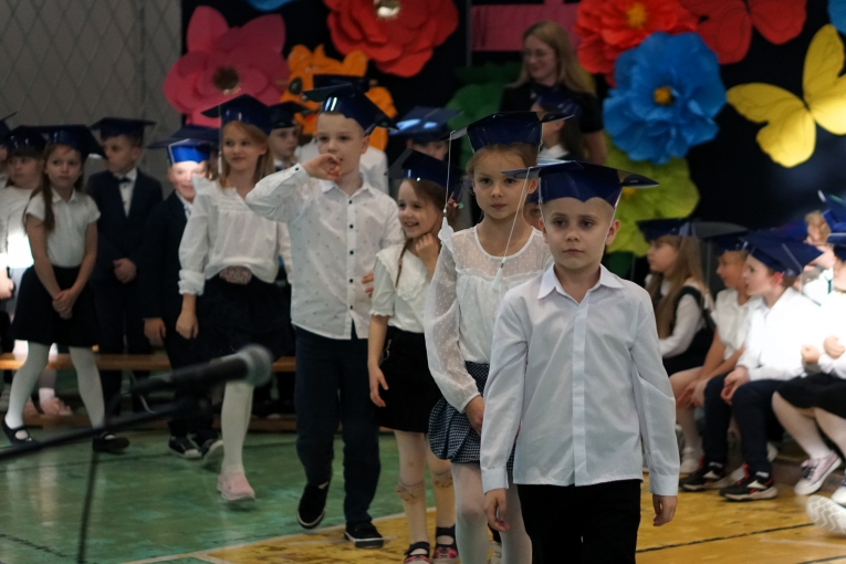 DZIEN NAUCZYCIELA I LUBOWANIE KLAS PIERWSZYCH