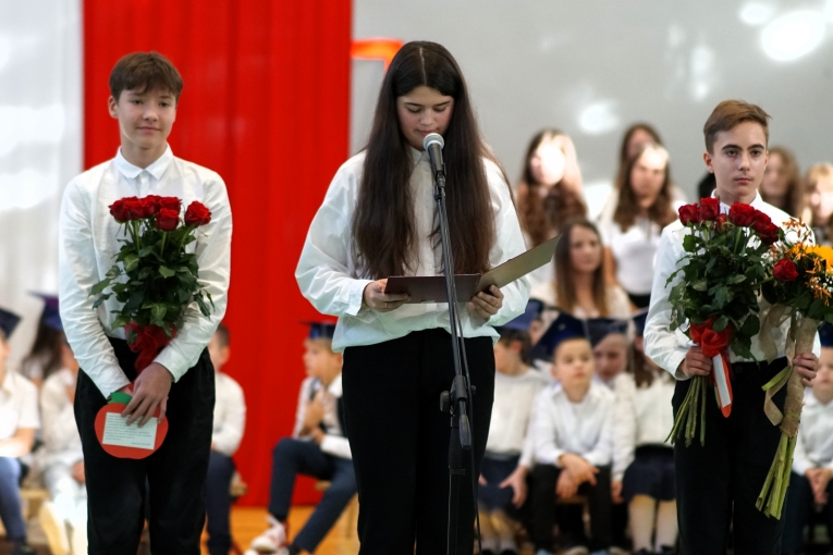 DZIEN NAUCZYCIELA I LUBOWANIE KLAS PIERWSZYCH