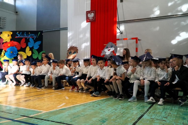 DZIEN NAUCZYCIELA I LUBOWANIE KLAS PIERWSZYCH