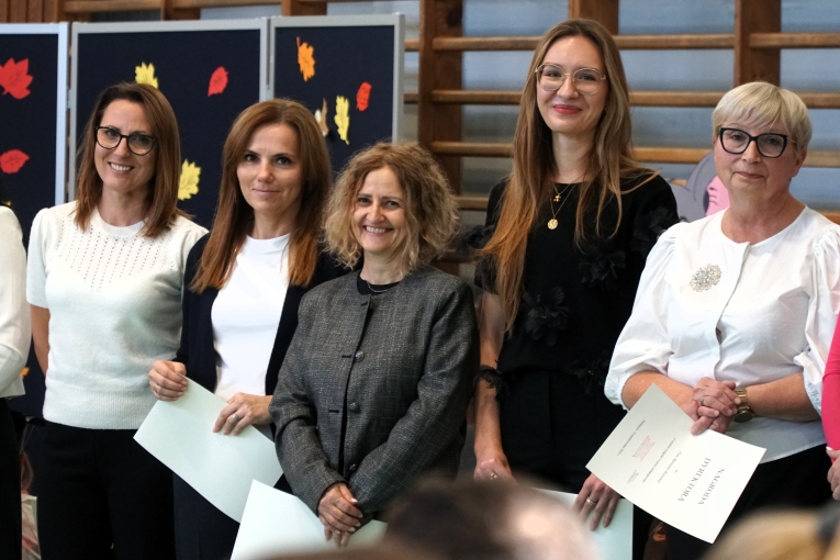 DZIEN NAUCZYCIELA I LUBOWANIE KLAS PIERWSZYCH