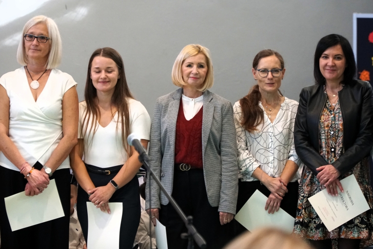DZIEN NAUCZYCIELA I LUBOWANIE KLAS PIERWSZYCH