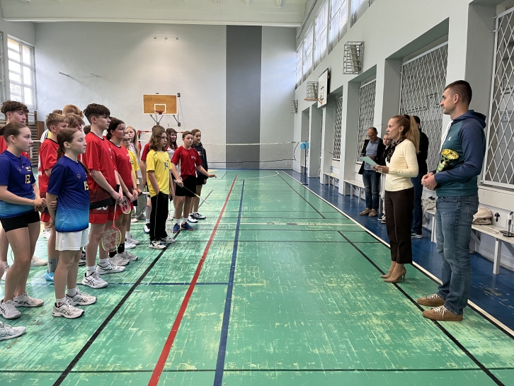 POWIATOWE IGRZYSKA MODZIEY SZKOLNEJ W BADMINTONIE