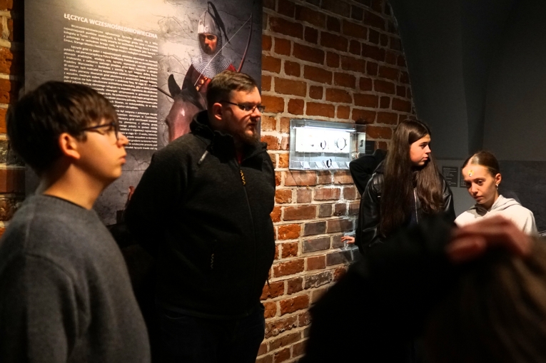 WYCIECZKA DO KOPALNI SOLI W KODAWIE I ZAMKU W CZYCY