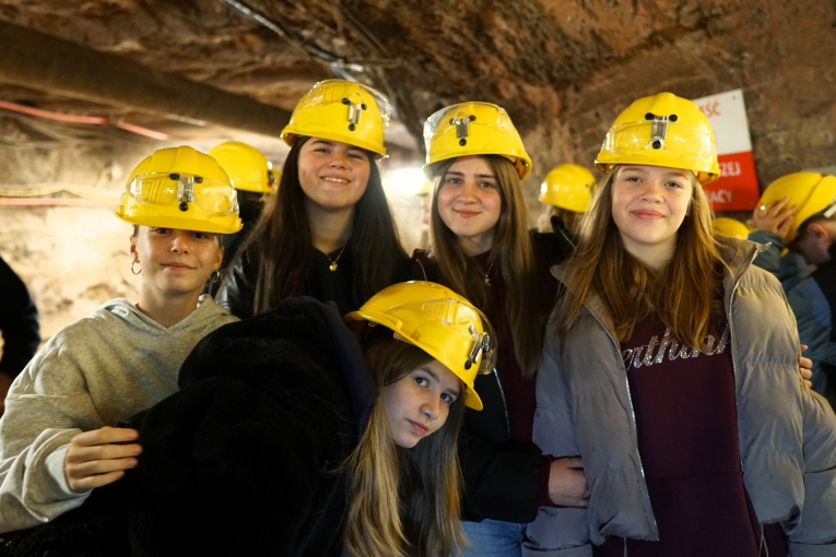 WYCIECZKA DO KOPALNI SOLI W KODAWIE I ZAMKU W CZYCY