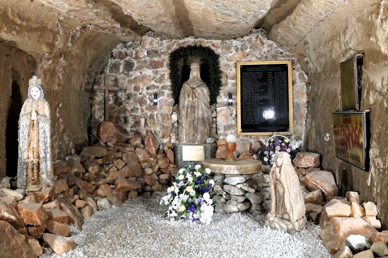 WYCIECZKA DO KOPALNI SOLI W KODAWIE I ZAMKU W CZYCY