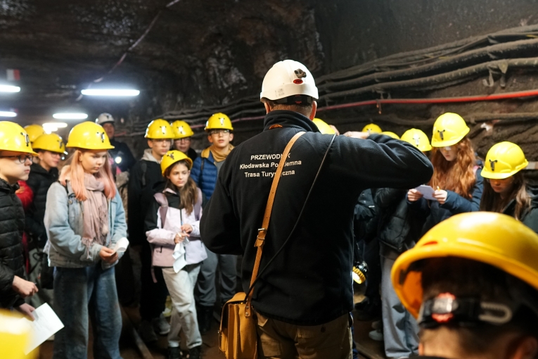 WYCIECZKA DO KOPALNI SOLI W KODAWIE I ZAMKU W CZYCY