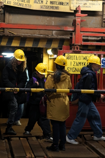 WYCIECZKA DO KOPALNI SOLI W KODAWIE I ZAMKU W CZYCY