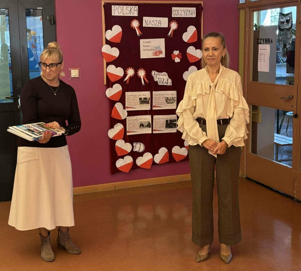 13.11 ROSTRZYGNICIE SZKOLENGO KONKURSU PIOSENKI PATRIOTYCZNEJ