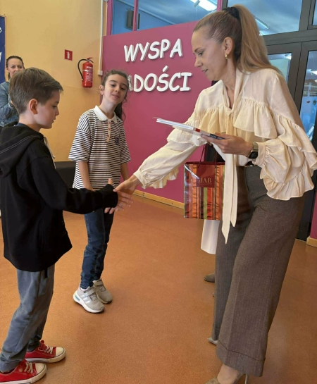 13.11 ROSTRZYGNICIE SZKOLENGO KONKURSU PIOSENKI PATRIOTYCZNEJ