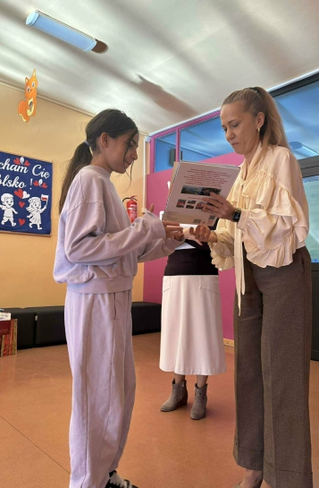 13.11 ROSTRZYGNICIE SZKOLENGO KONKURSU PIOSENKI PATRIOTYCZNEJ