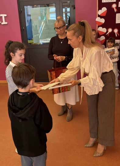 13.11 ROSTRZYGNICIE SZKOLENGO KONKURSU PIOSENKI PATRIOTYCZNEJ