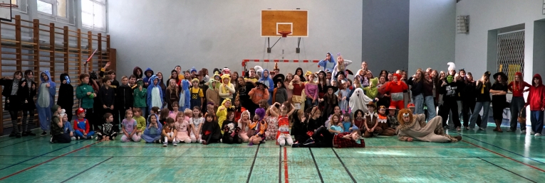 DZIE POSTACI Z BAJEK