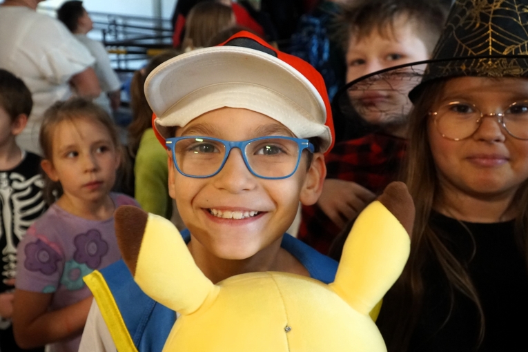 DZIE POSTACI Z BAJEK