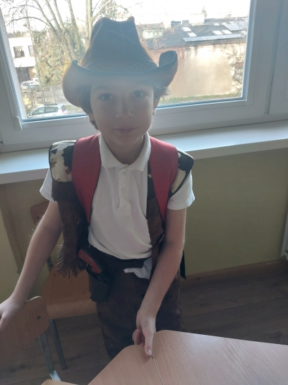 DZIE POSTACI Z BAJEK