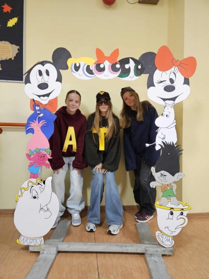 DZIE POSTACI Z BAJEK