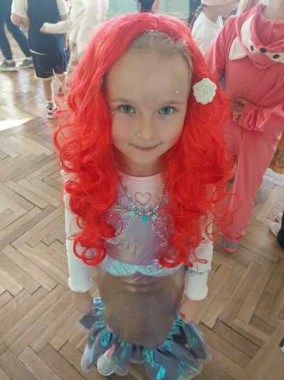 DZIE POSTACI Z BAJEK