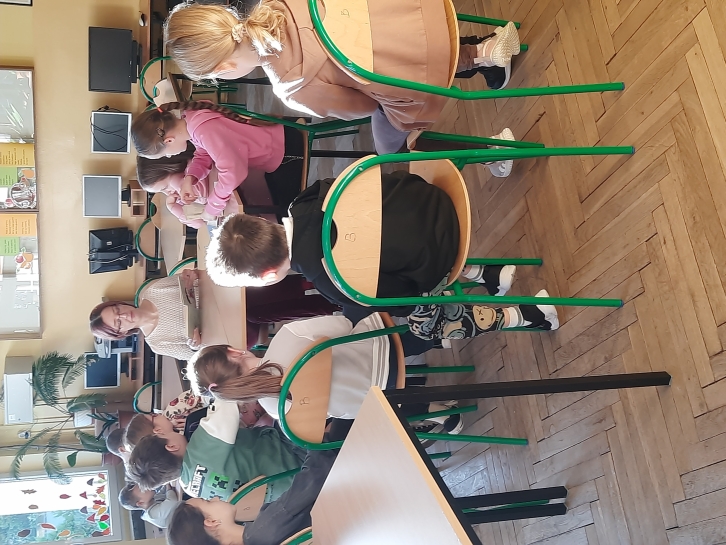 „PORANEK Z BAJKAMI”