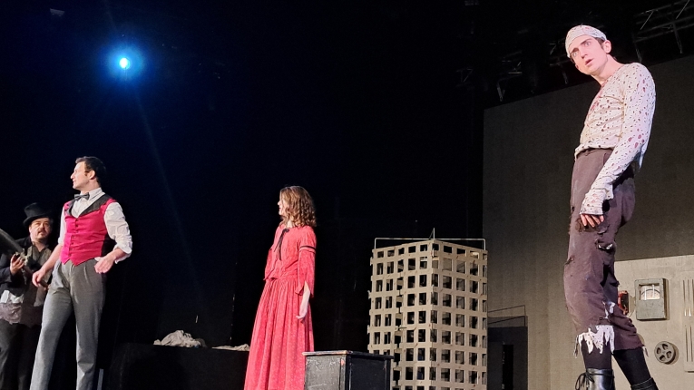 FRANKENSTEIN – THE MONSTER AND THE MYTH SPEKTAKL W TEATRZE V6 W ODZI