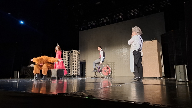 FRANKENSTEIN – THE MONSTER AND THE MYTH SPEKTAKL W TEATRZE V6 W ODZI