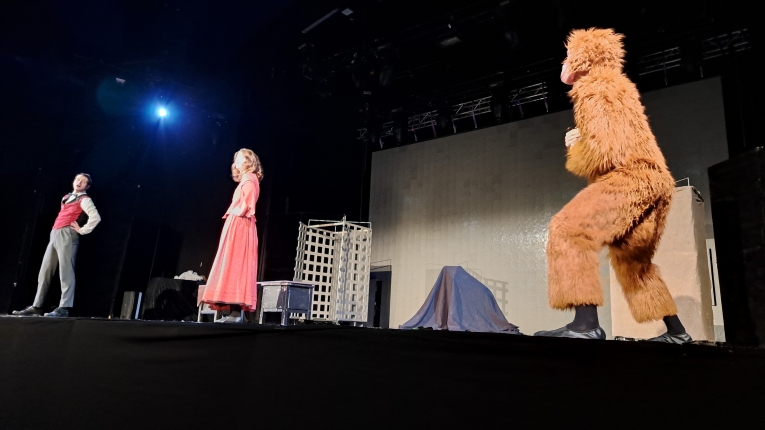 FRANKENSTEIN – THE MONSTER AND THE MYTH SPEKTAKL W TEATRZE V6 W ODZI