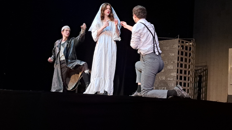 FRANKENSTEIN – THE MONSTER AND THE MYTH SPEKTAKL W TEATRZE V6 W ODZI