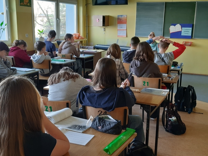 X CZYTELNICZA SZTAFETA SZKӣ 