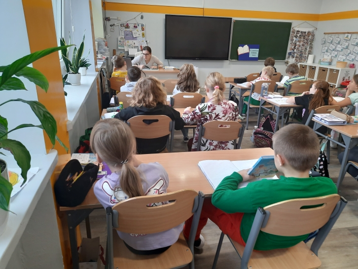 X CZYTELNICZA SZTAFETA SZKӣ 