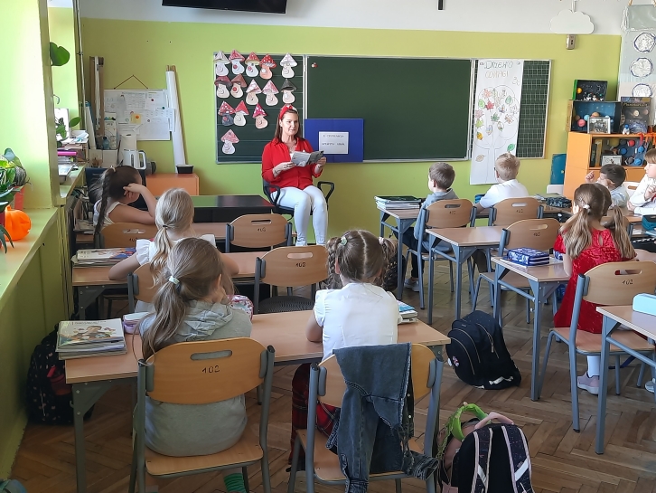 X CZYTELNICZA SZTAFETA SZKӣ 