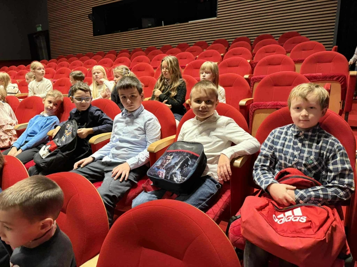 WYJAZD DO TEATRU LALEK ARLEKIN W ODZI 