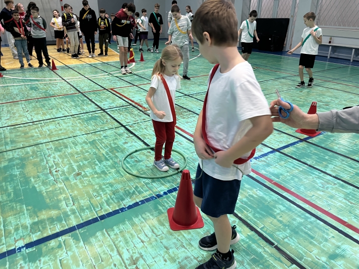 IV MIKOAJKOWY FESTYN INTEGRACYJNO – SPORTOWY „RAZEM NA START”