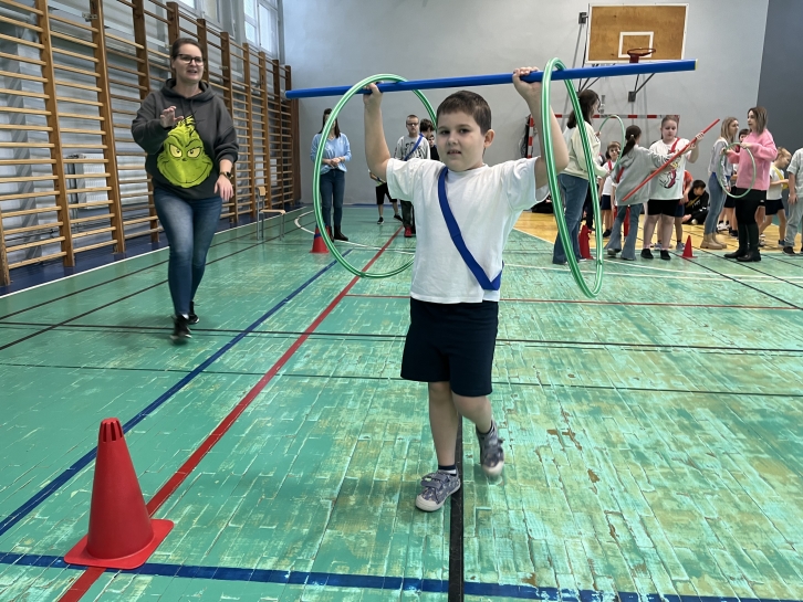 IV MIKOAJKOWY FESTYN INTEGRACYJNO – SPORTOWY „RAZEM NA START”