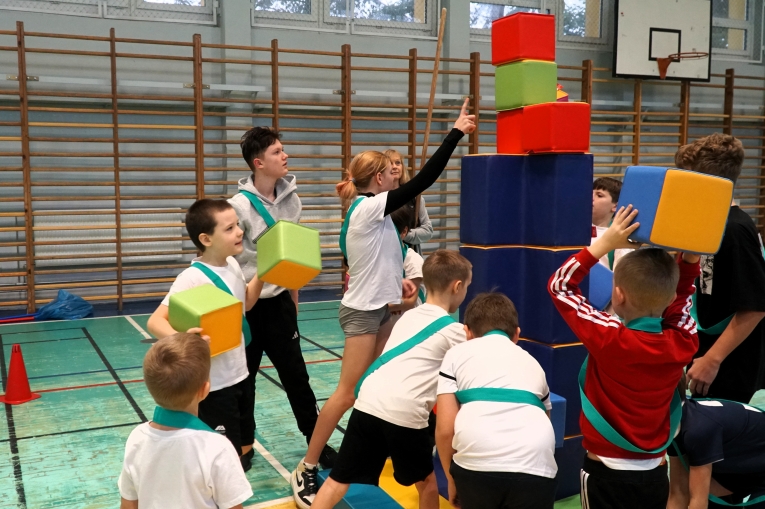 IV MIKOAJKOWY FESTYN INTEGRACYJNO – SPORTOWY „RAZEM NA START”