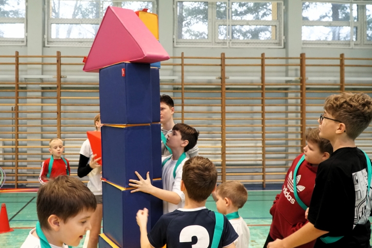 IV MIKOAJKOWY FESTYN INTEGRACYJNO – SPORTOWY „RAZEM NA START”