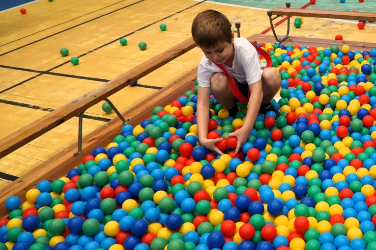 IV MIKOAJKOWY FESTYN INTEGRACYJNO – SPORTOWY „RAZEM NA START”