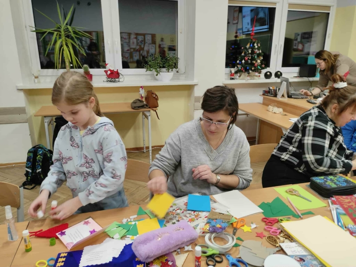 �WI�TECZNE WARSZTATY W KLASACH 2A I 2B